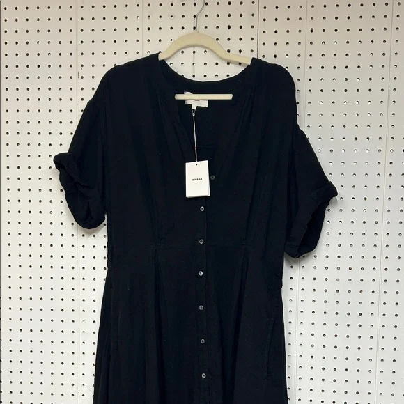 XiRENA Black Midi Dress with Button Detail